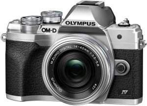 Фотоаппарат Olympus OM-D E-M10 Mark IV Pancake Double Zoom Kit с объективами 14-42 EZ и 40-150mm серебристый