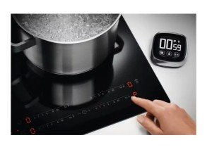 Индукционная варочная панель LIL61434C ELECTROLUX