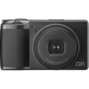 Цифровой фотоаппарат Ricoh GR III