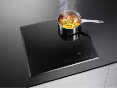 Индукционная варочная поверхность AEG IKB64301FB