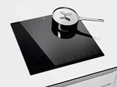 Индукционная варочная поверхность Electrolux с