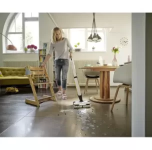Пылесос Karcher FC 7 Premium Home Line 1.055-760.0