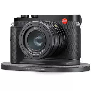 Цифровая фотокамера LEICA Q3