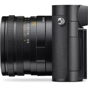 Цифровая фотокамера LEICA Q3