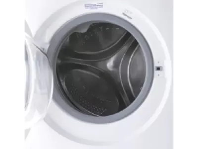 Стиральная машина Indesit BWE 81282 L B Стиральная машина Indesit BWE 81282 L B