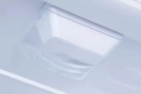 Холодильник двухкамерный Indesit DS 4160 W