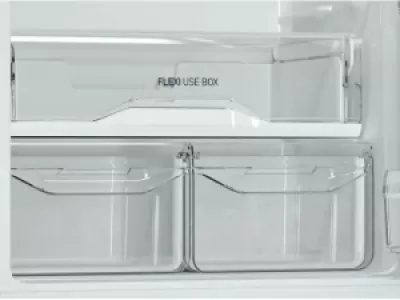 Холодильник двухкамерный Indesit DS 4200 W белый