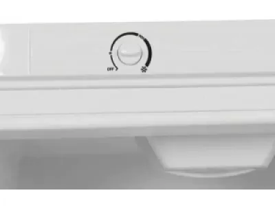 Холодильник двухкамерный Indesit DS 4200 W белый