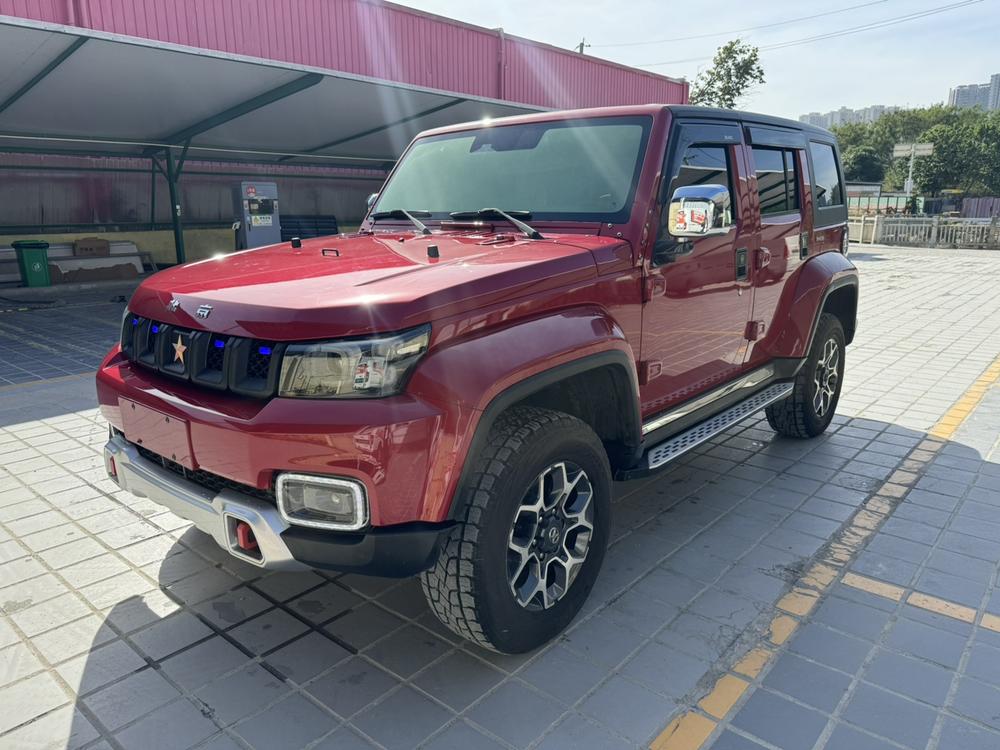BAIC_Motor Beijing Off-Road BJ40 2019 PLUS 2.3T Automatic Four-wheel Drive Exclusive Edition National VI