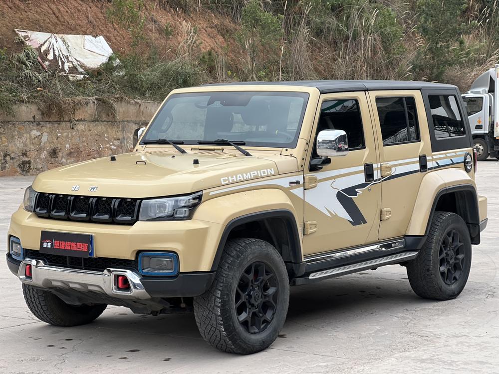 BAIC_Motor Beijing off-road BJ40 2019 2.3T automatic four-wheel drive ring tower championship version National VI