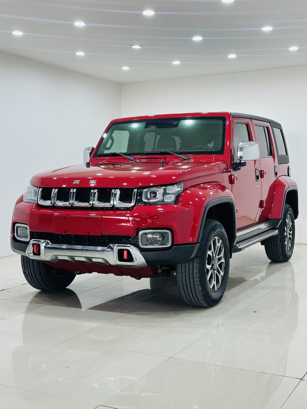 BAIC_Motor Beijing off-road BJ40 2020 2.0T automatic four-wheel drive city hunter version supreme type