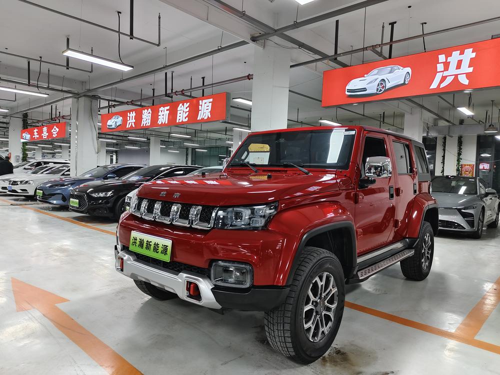 BAIC_Motor Beijing off-road BJ40 2020 2.0T automatic four-wheel drive city hunter version knight type