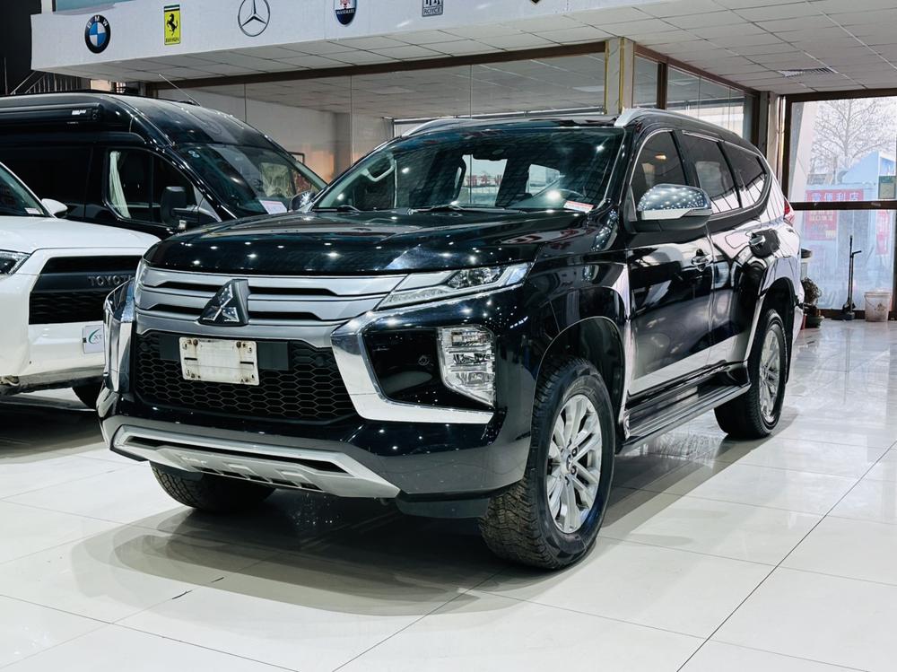 Mitsubishi Pajero Jinchang (imported) 2020 3.0L automatic four-wheel drive 7 seats parallel import