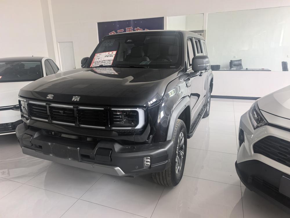BAIC_Motor Beijing Off-Road BJ40 2024 City Hunter Edition 2.0T Automatic Four-wheel Drive Knight Type