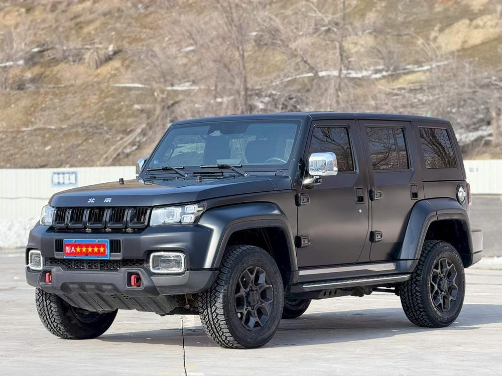 BAIC_Motor Beijing Off-Road BJ40 2023 2.0D Automatic Four-wheel Drive Blade Hero Edition Knight Type