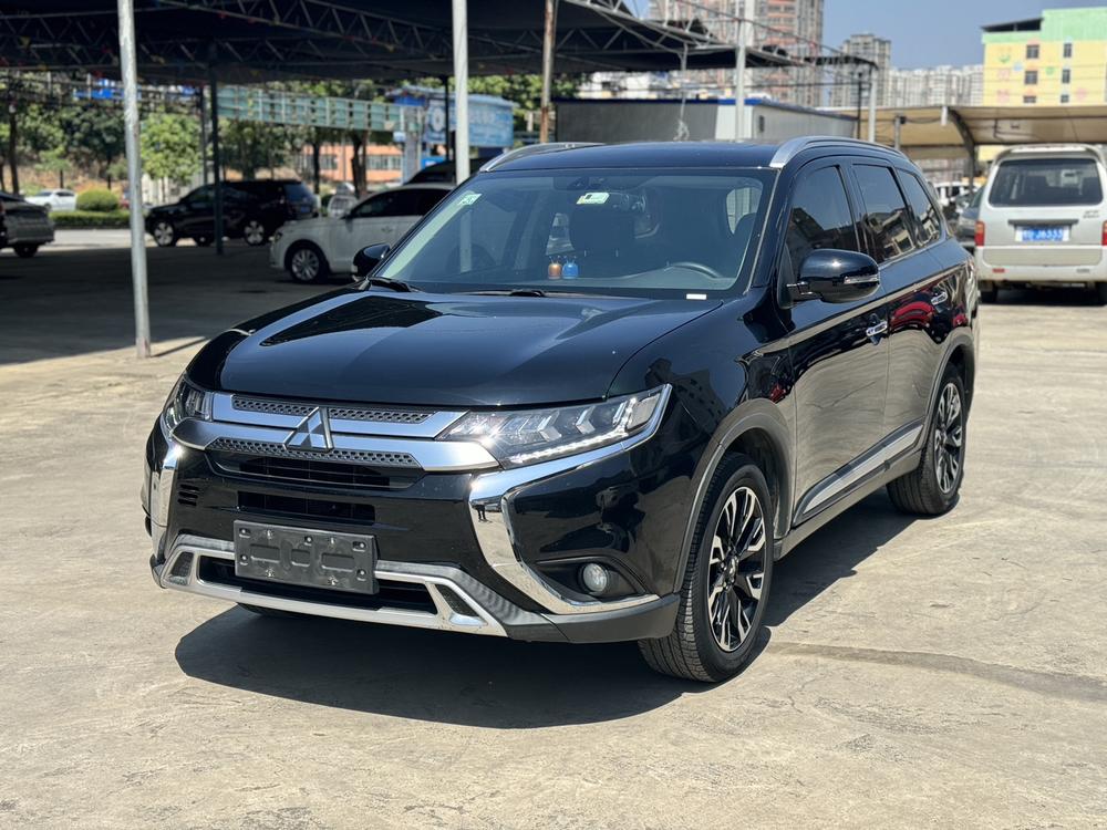 Mitsubishi Outlander 2020 2.4L four-wheel drive exclusive version, 5 seats