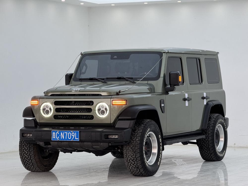 212_off-road_vehicle 212 T01 2024 2.0T Explorer