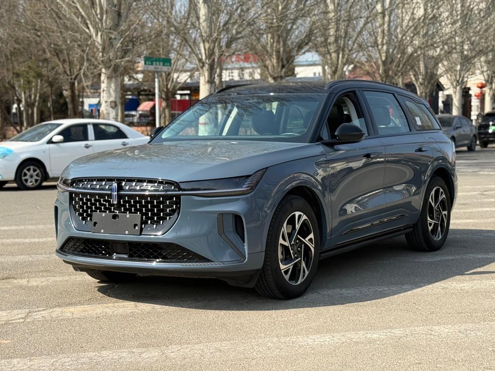 Lincoln Voyager 2025 facelift 2.0T four-wheel drive premium version