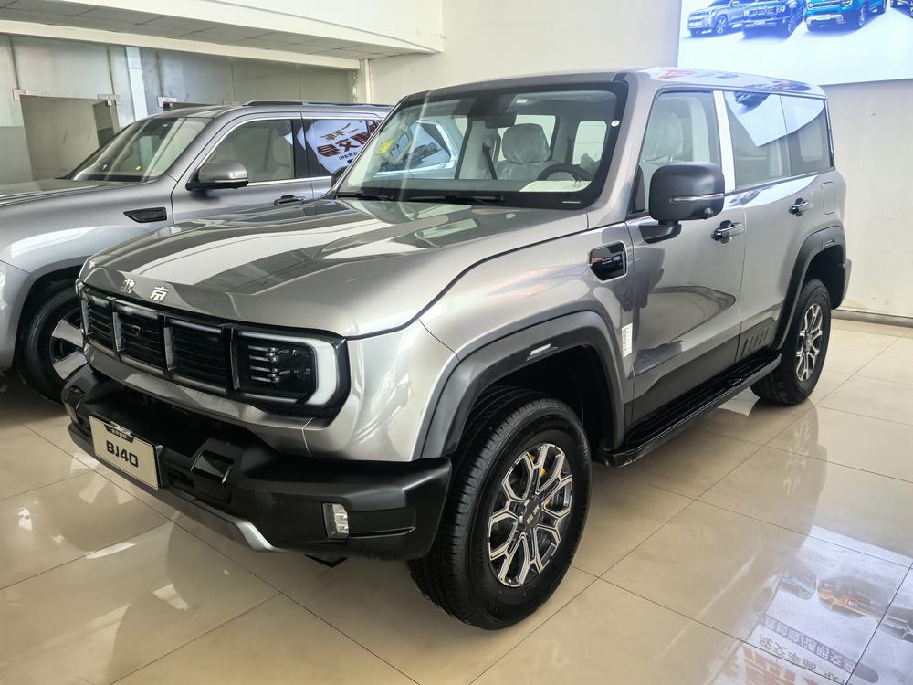 BAIC_Motor Beijing Off-Road BJ40 2024 City Hunter Edition 2.0T Automatic Four-wheel Drive Pioneer Type