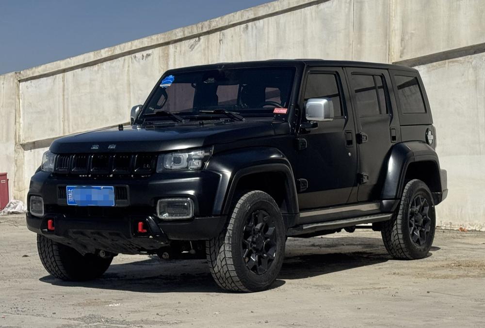 BAIC_Motor Beijing Off-Road BJ40 2021 2.0D Automatic Four-wheel Drive Blade Hero Edition Knight Type