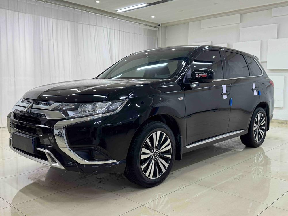 Mitsubishi Outlander 2021 2.0L 2WD Smooth Edition 5 seats