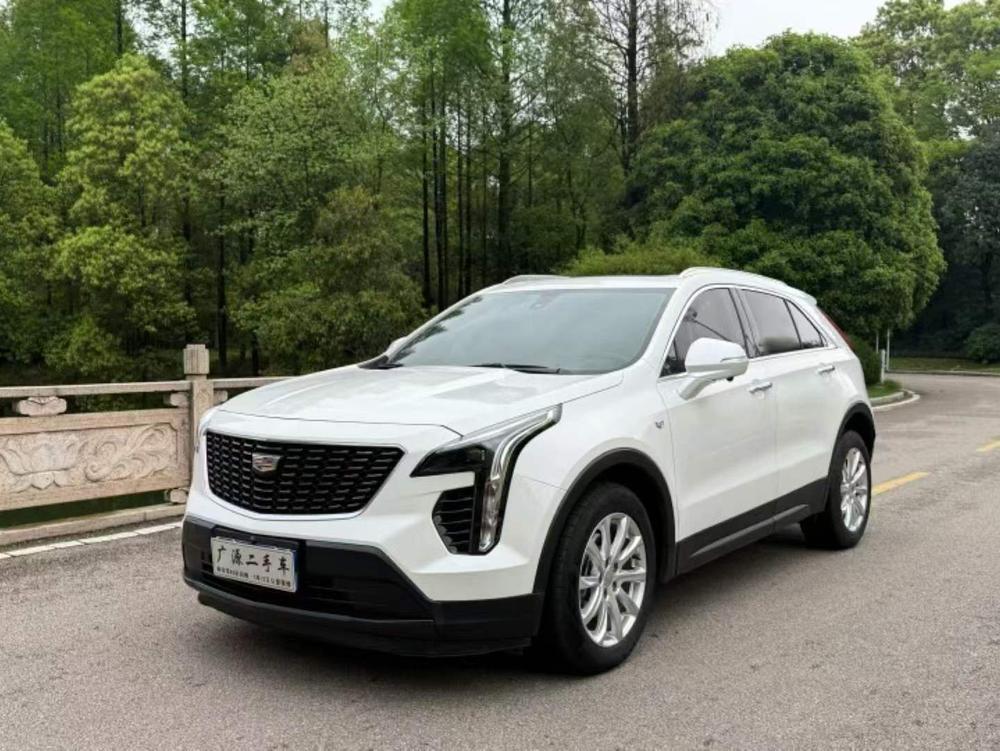 SAIC-GM_Cadillac Cadillac XT4 2022 28T two-wheel drive fashion model