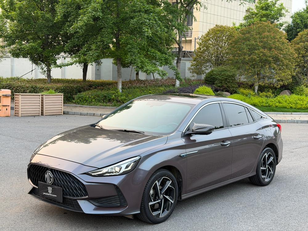 SAIC MG5 2021 300TGI DCT Green Luxury Edition