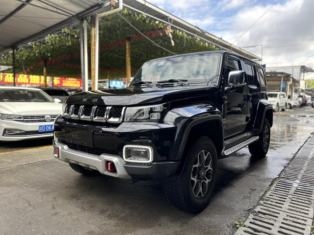 BAIC_Motor Beijing Off-Road BJ40 2019 PLUS 2.3T Automatic Four-wheel Drive Exclusive Edition National VI