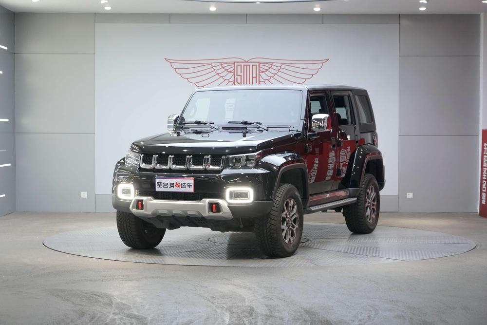 BAIC_Motor Beijing Off-Road BJ40 2024 2.0T Automatic Four-wheel Drive City Hunter Honor Edition