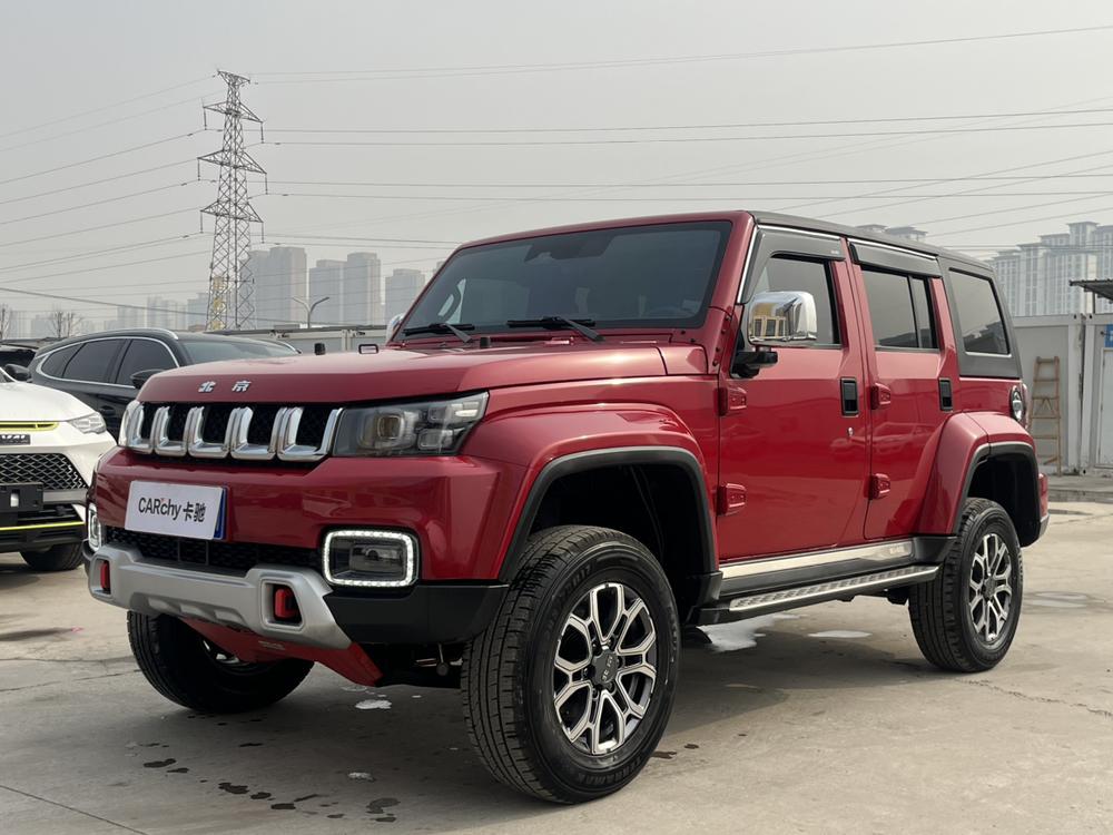 BAIC_Motor Beijing off-road BJ40 2020 2.0T automatic four-wheel drive city hunter version knight type