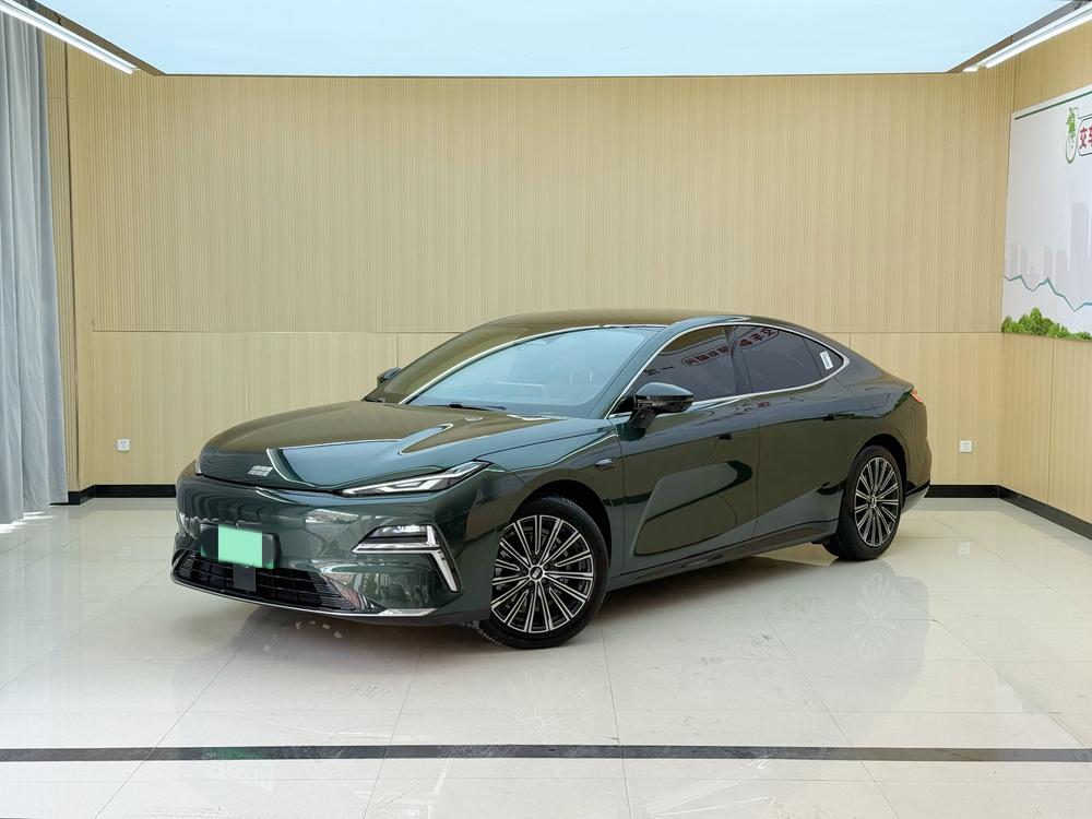 Geely Galaxy Star 8 PHEV 2025 model 130km EM-i flagship version