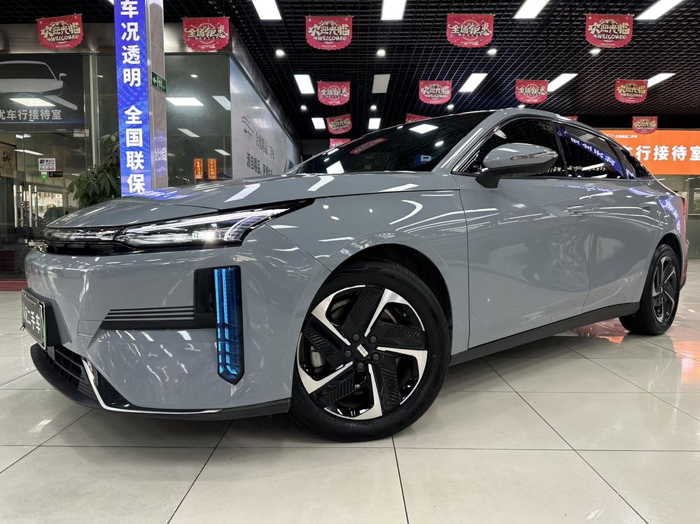 Geely Galaxy L6 2023 1.5T DHT 60km PLUS