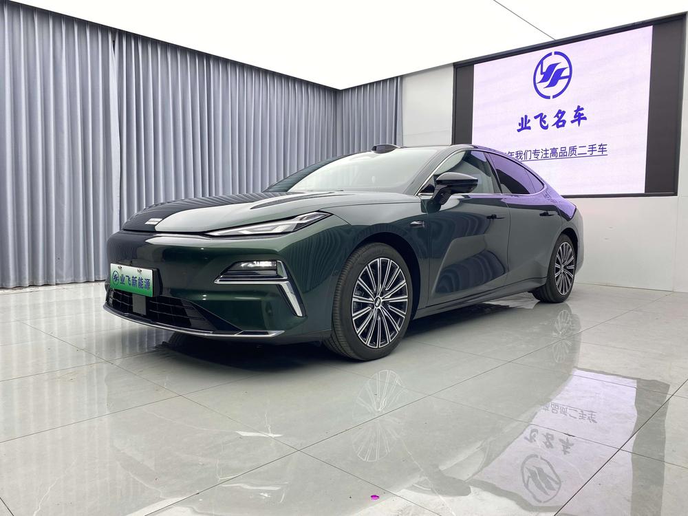 Geely Galaxy Star 8 PHEV 2025 model 130km EM-P starship version
