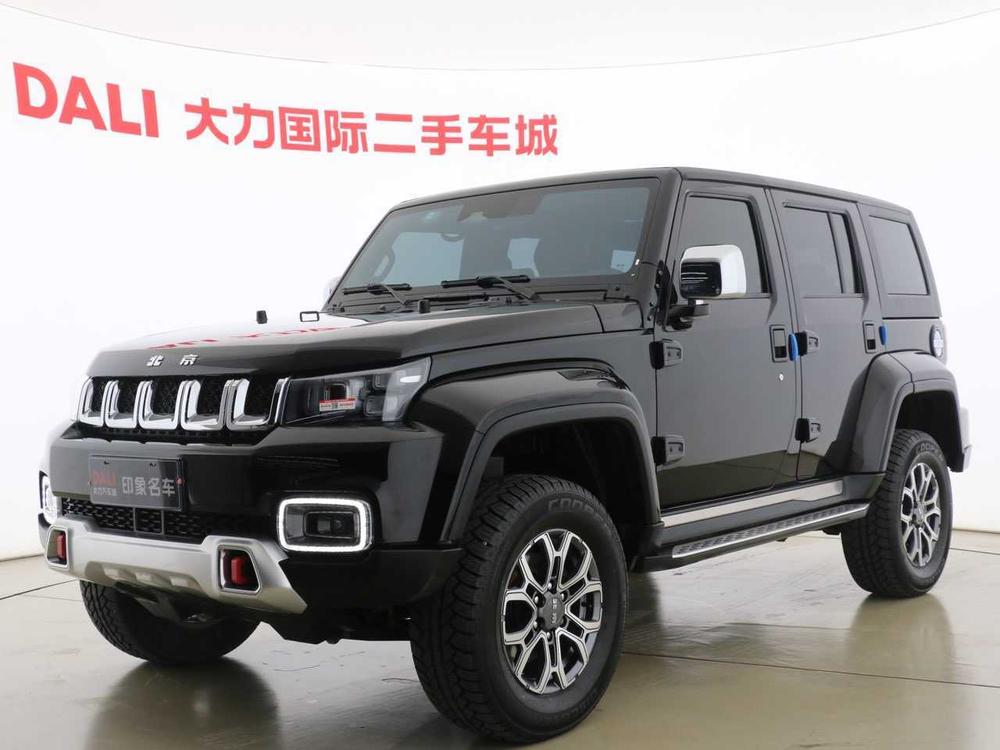 BAIC_Motor Beijing off-road BJ40 2023 2.0T automatic four-wheel drive city hunter version knight type
