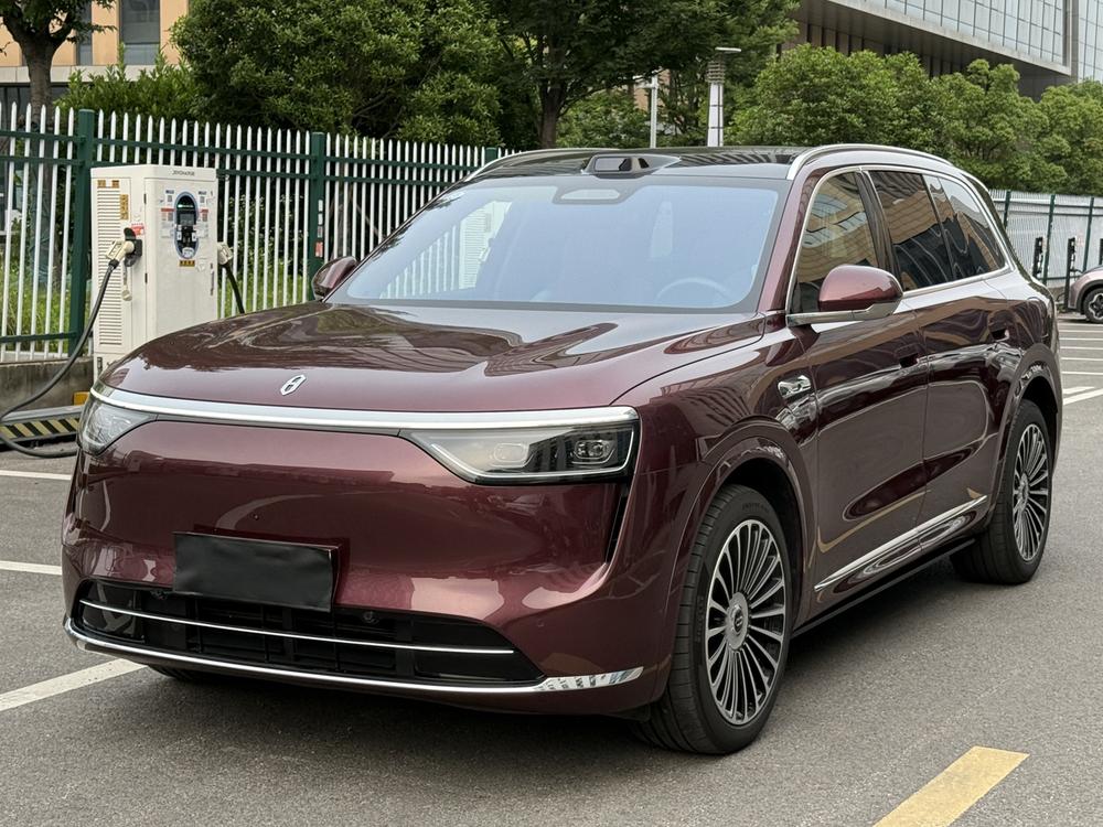 Cyrus_Automobiles Wenjie M8 2025 extended range Ultra five-seat four-wheel drive version (192-line lidar)