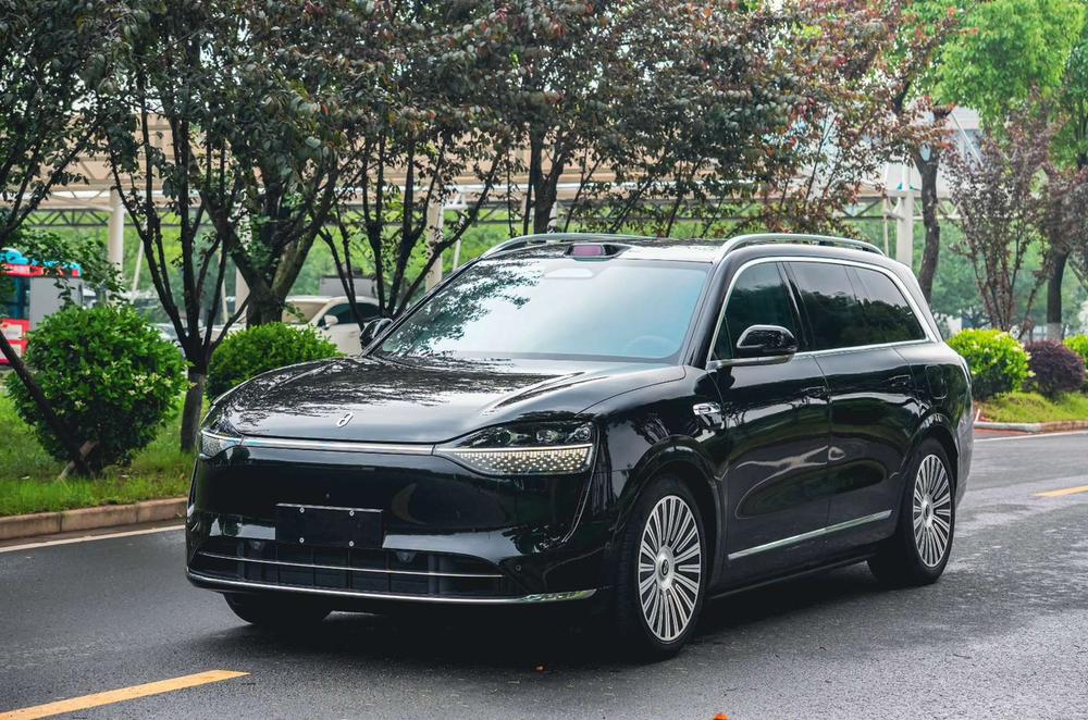 Cyrus_Automobiles Wenjie M9 2025 extended range Ultra five-seater version (192-line lidar)