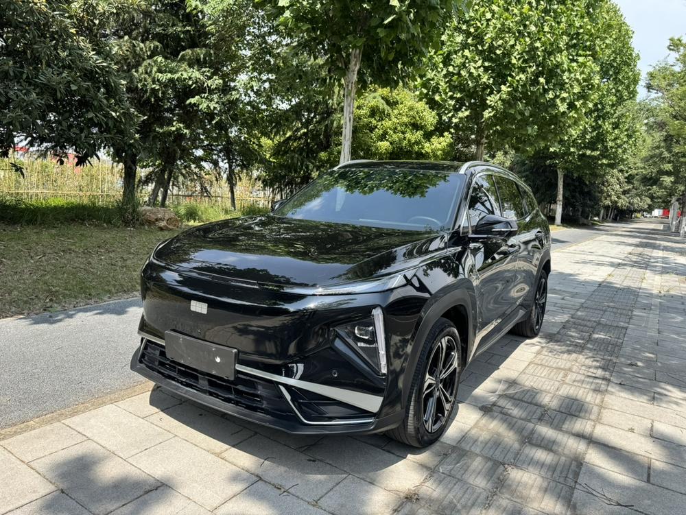 Geely Galaxy L7 2025 1.5L EM-i 115km Discovery Edition