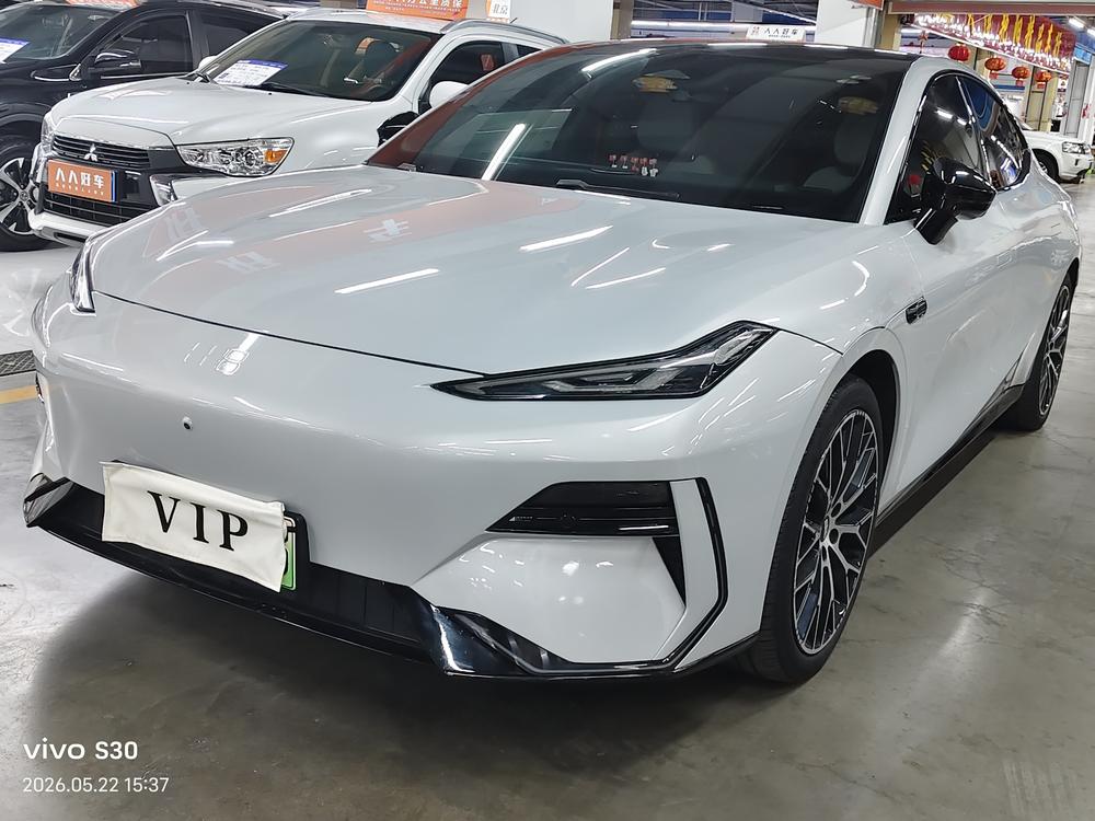 Geely Galaxy E8 2024 620km Starship Performance Edition