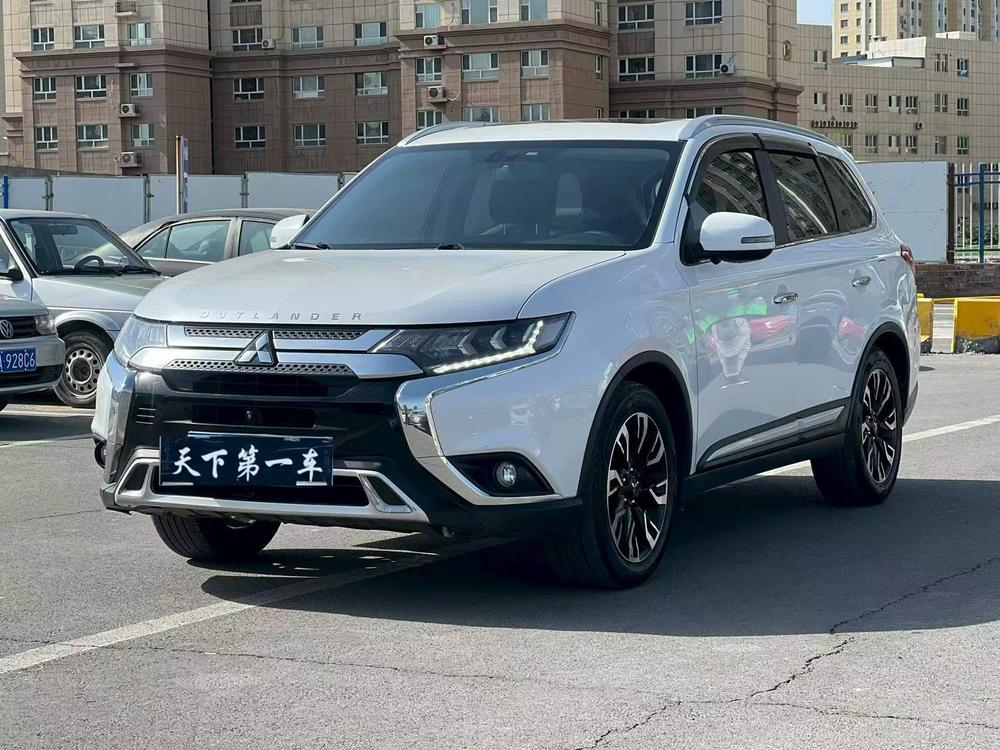 Mitsubishi Outlander 2020 2.4L four-wheel drive exclusive version, 5 seats