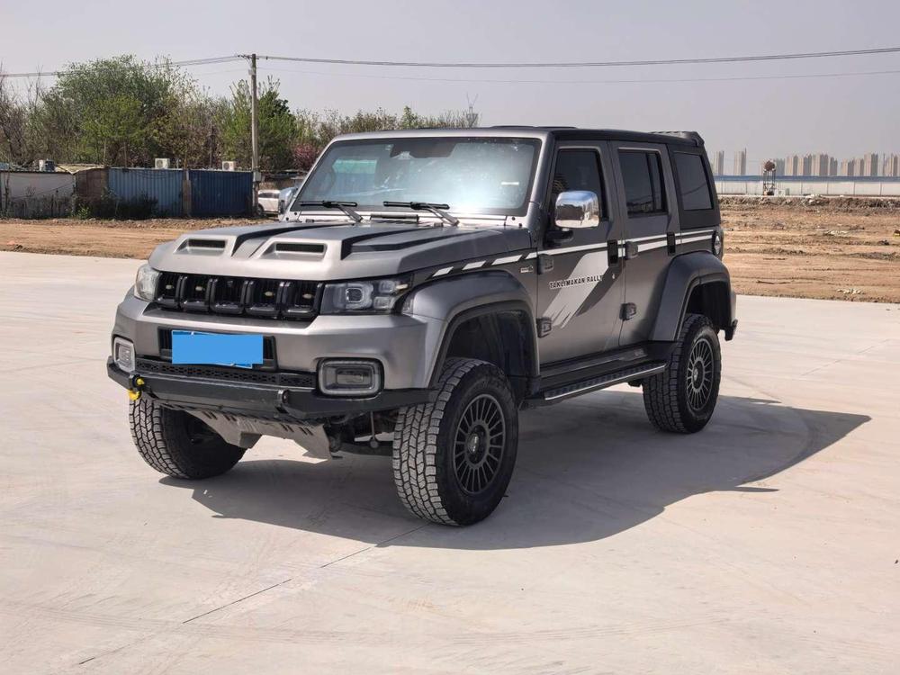 BAIC_Motor Beijing off-road BJ40 2023 2.0T automatic four-wheel drive ring tower championship version