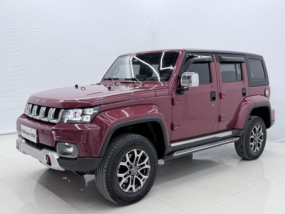 BAIC_Motor Beijing off-road BJ40 2020 2.0T automatic four-wheel drive city hunter version knight type