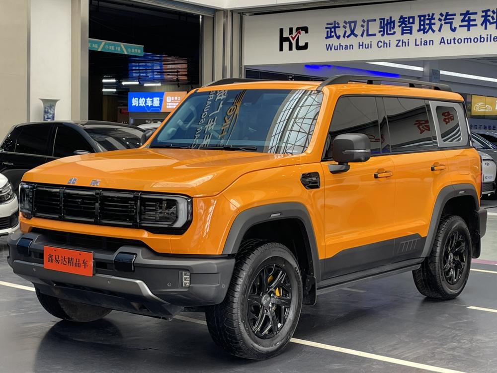 BAIC_Motor Beijing Off-Road BJ40 2024 City Hunter Edition 2.0T Automatic Four-wheel Drive Supreme Type