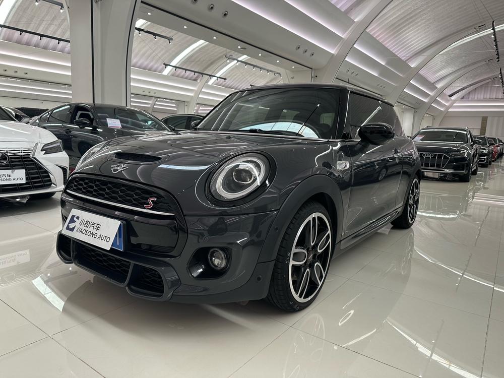 MINI MINI 2021 2.0T COOPER S racing driver