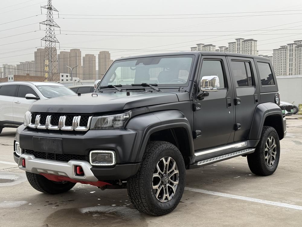 BAIC_Motor Beijing Off-Road BJ40 2019 2.0T Automatic 4WD City Hunter Edition Exclusive Model National V