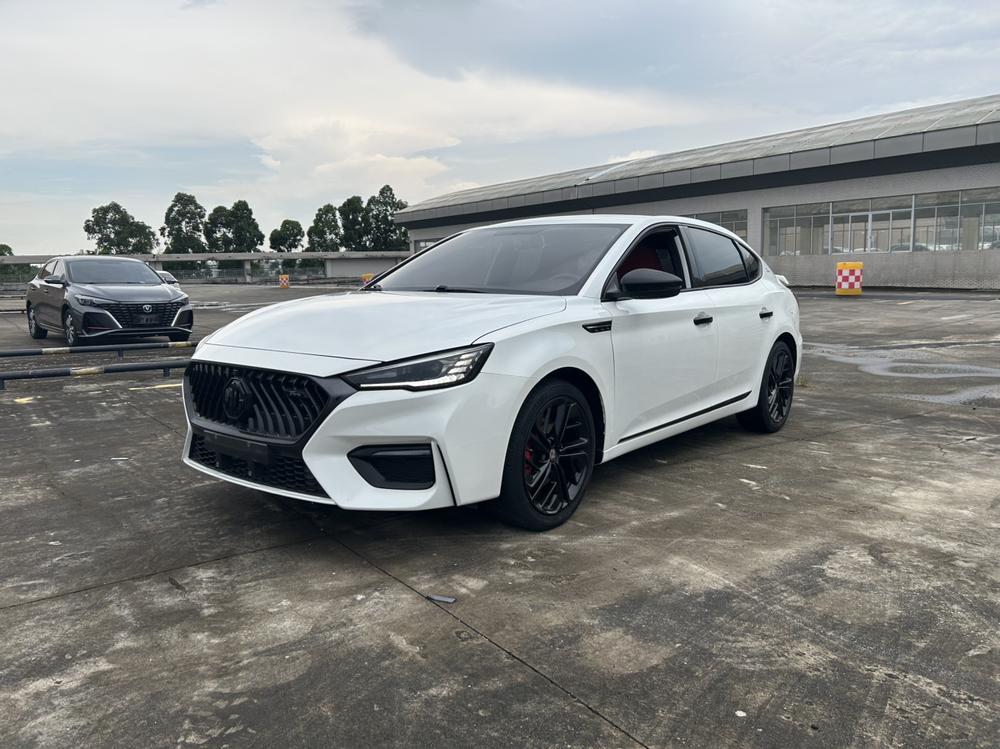 SAIC MG5 2021 300TGI DCT Green Luxury Edition