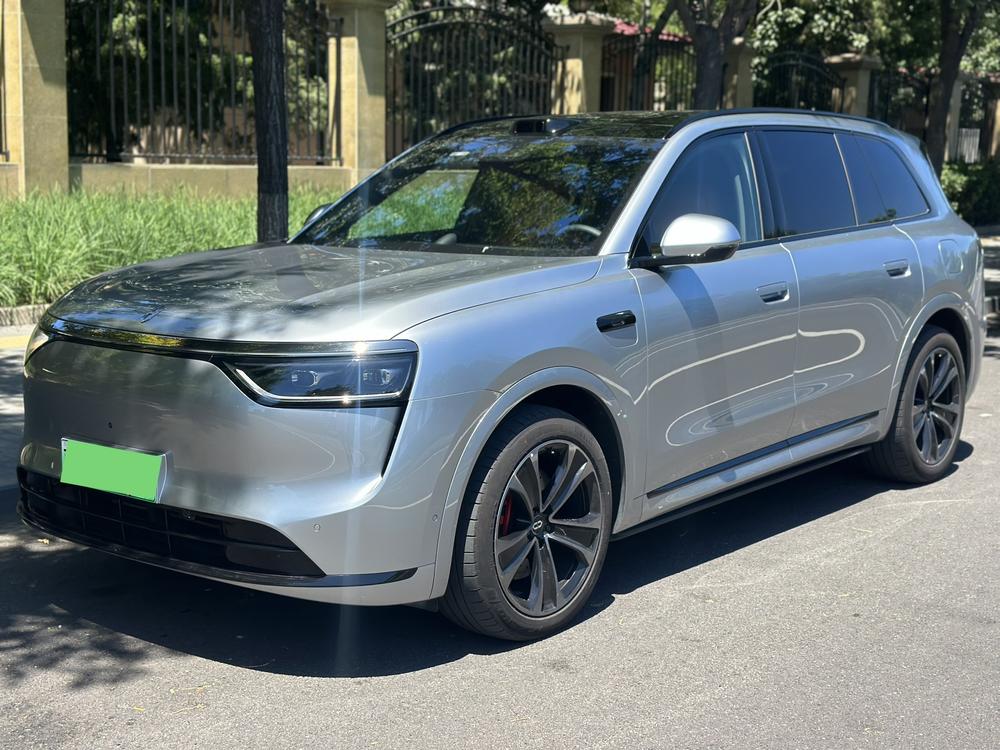 Cyrus_Automotive Wenjie M8 2025 extended range Ultra five-seat four-wheel drive version (192-line lidar)