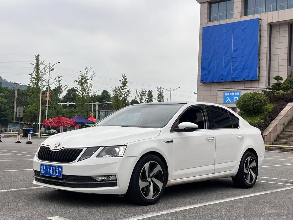 Skoda Octavia 2019 1.5L Automobile Deluxe Edition National VI