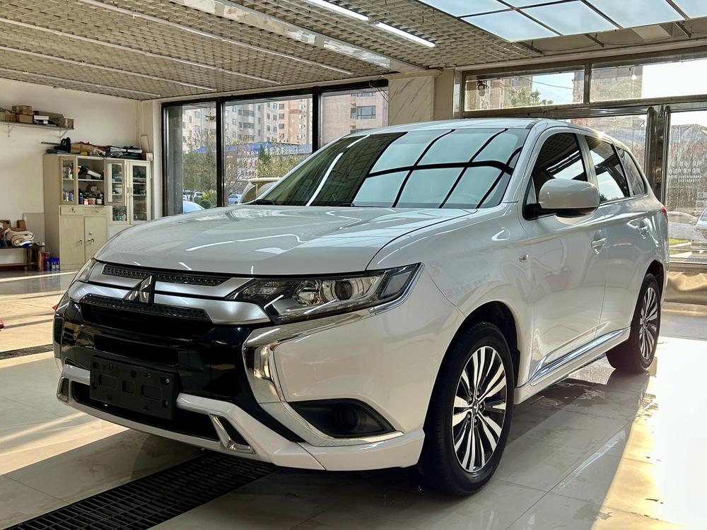 Mitsubishi Outlander 2021 2.0L 2WD Smooth Edition 5 seats