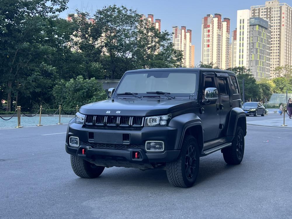 BAIC_Motor Beijing Off-Road BJ40 2021 2.0D Automatic Four-wheel Drive Blade Hero Edition Knight Type (front and rear electronically controlled locks)