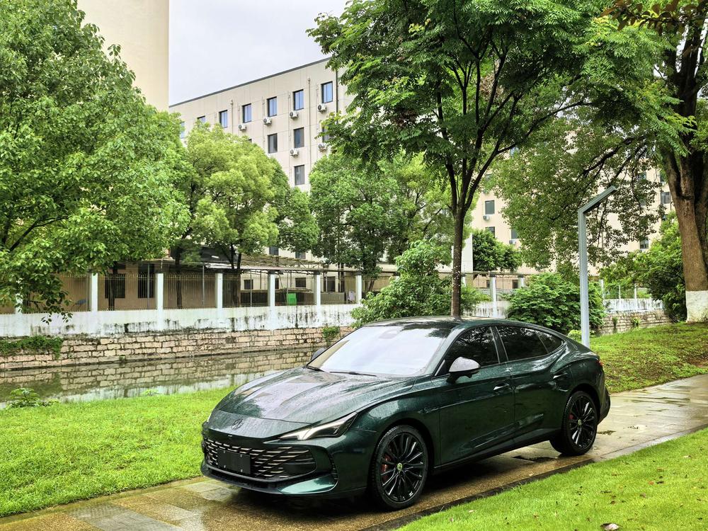 SAIC MG7 2023 1.5T DCT Beautiful and Elegant Edition